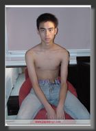 Cute Asian Boy at Japanboyz.com
